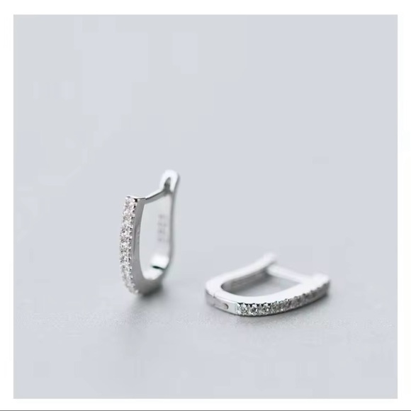 925 Sterling Silver Elongated Huggie Hoop Earrings with Zircon Diamonds! - Picture 6 of 6